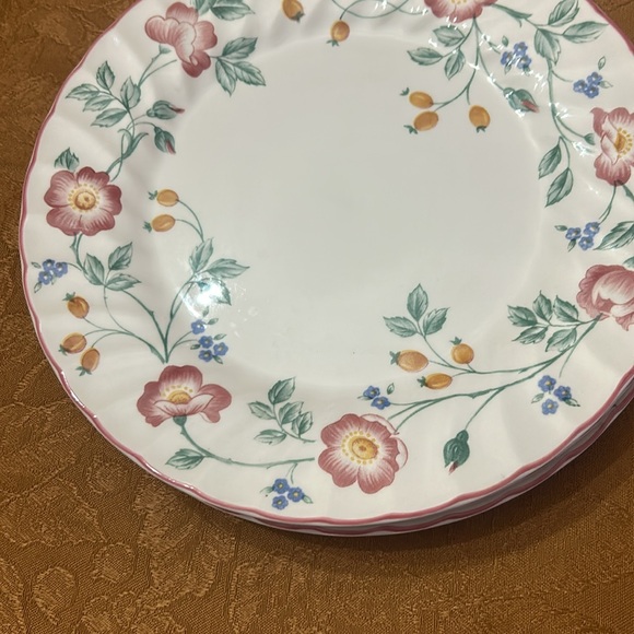 Tableware - Picture 4 of 4